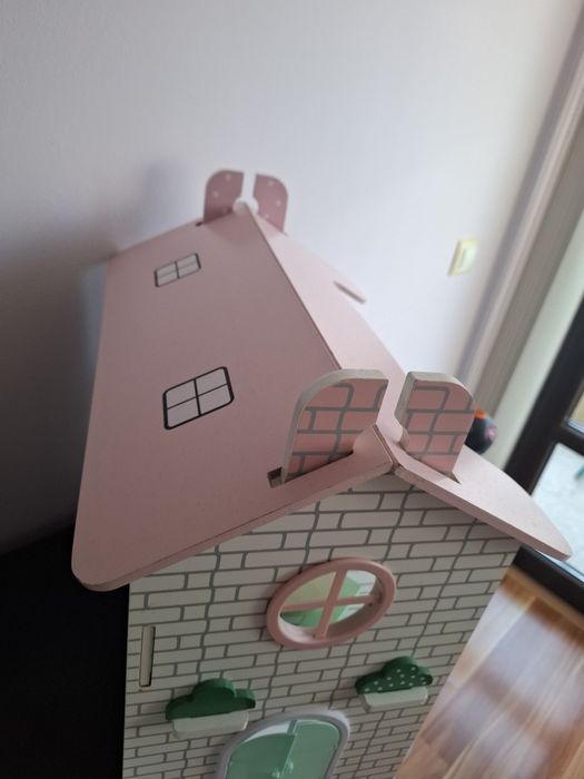 Къща за кукли с обзавеждане