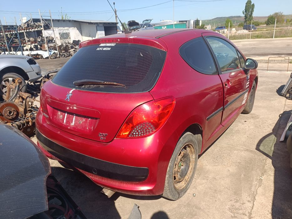 Dezmembram Peugeot 207, motor 1.4 b, an 2006