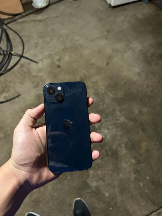 Iphone 13 темный синий