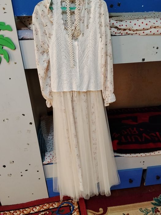 Yangi koʻylaklar sotiladi