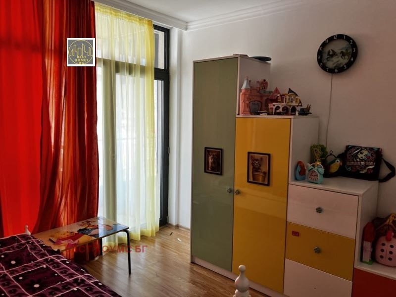 Продава се Двустаен апартамент в к.к. Слънчев бряг - 68 кв.м за 1471 €/кв.м - Снимка #11
