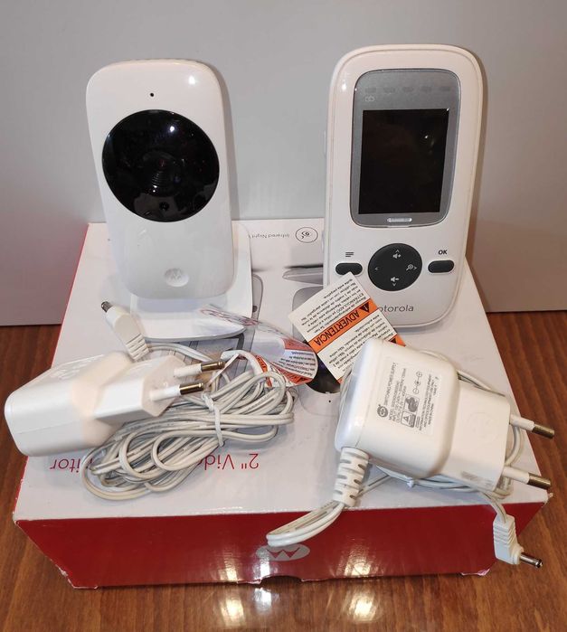 Бебефон с камера Motorola MBP481