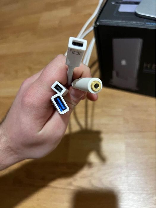 Henge Docks 15, suport laptop macbook pro 15 inch