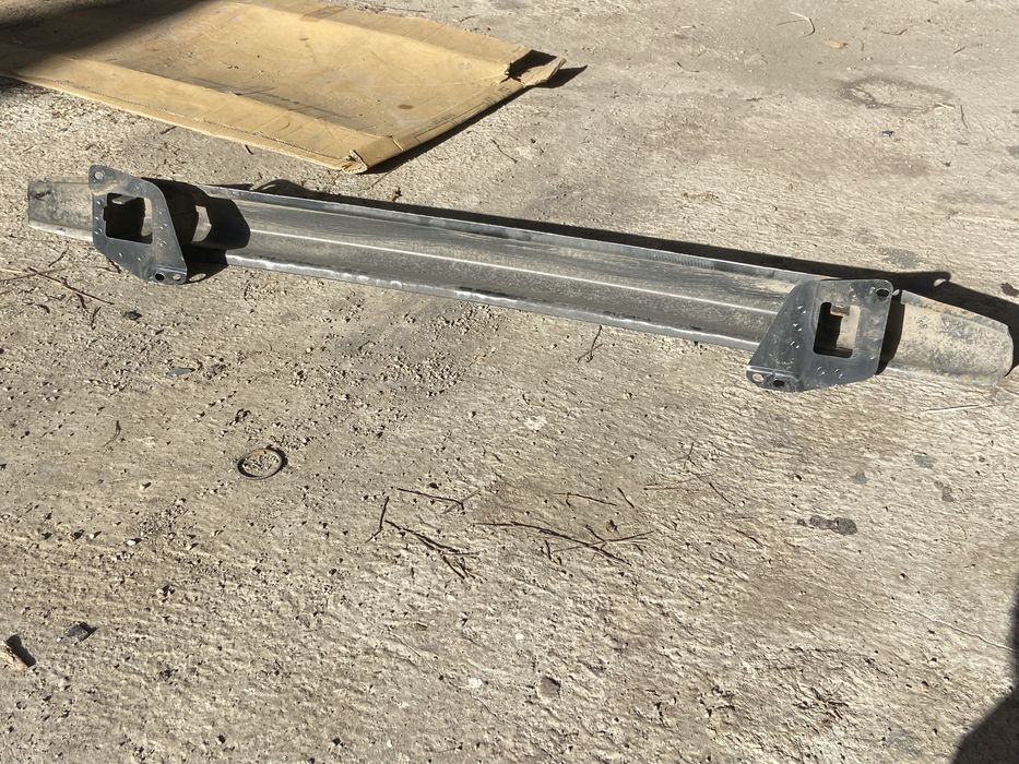 VW Bora / Golf 4 задна греда