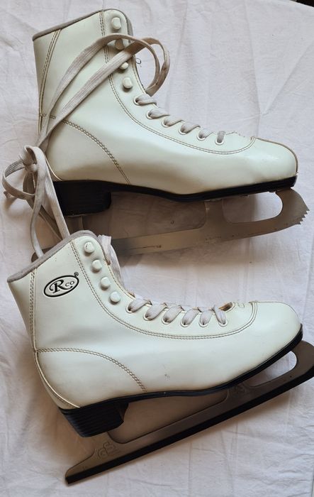 Patine noi dama albe