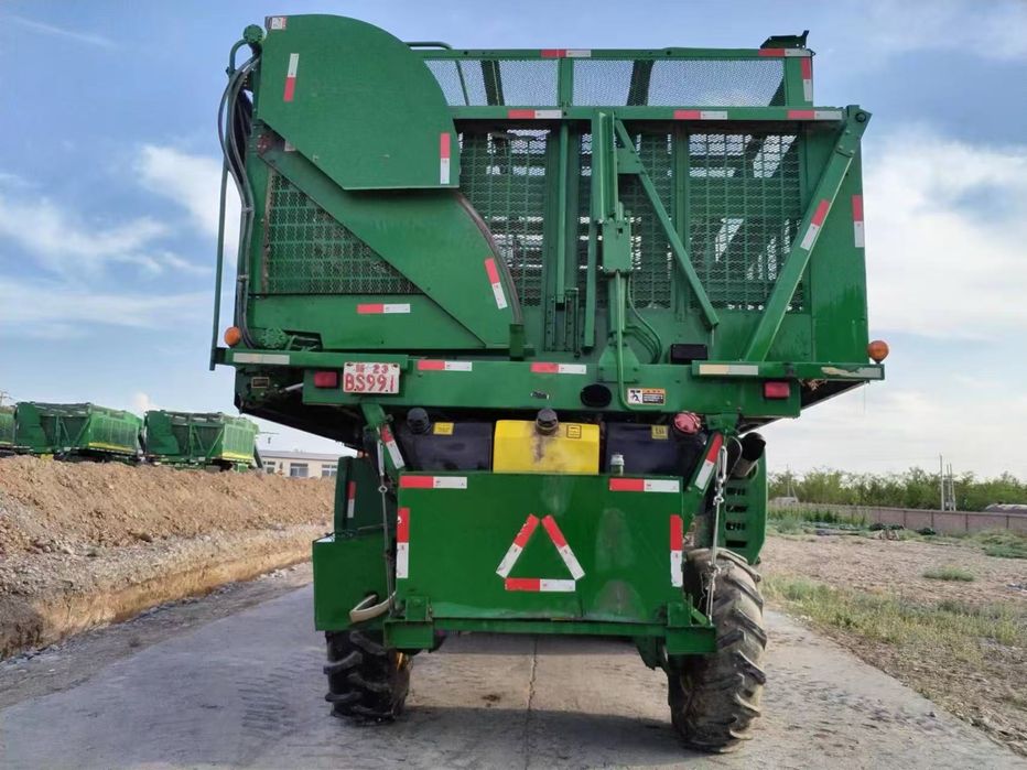 машина для сбора хлопка John Deere 9996/7660