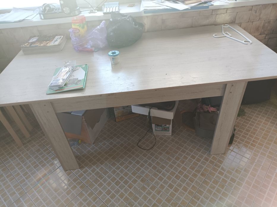 Продам стол в отличном состоянии