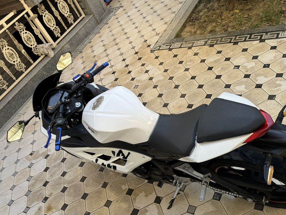 Kawasaki ninja 400
