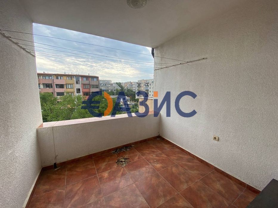 Голям 4-стаен апартамент без такса поддръжка, Слънчев Бряг, България,