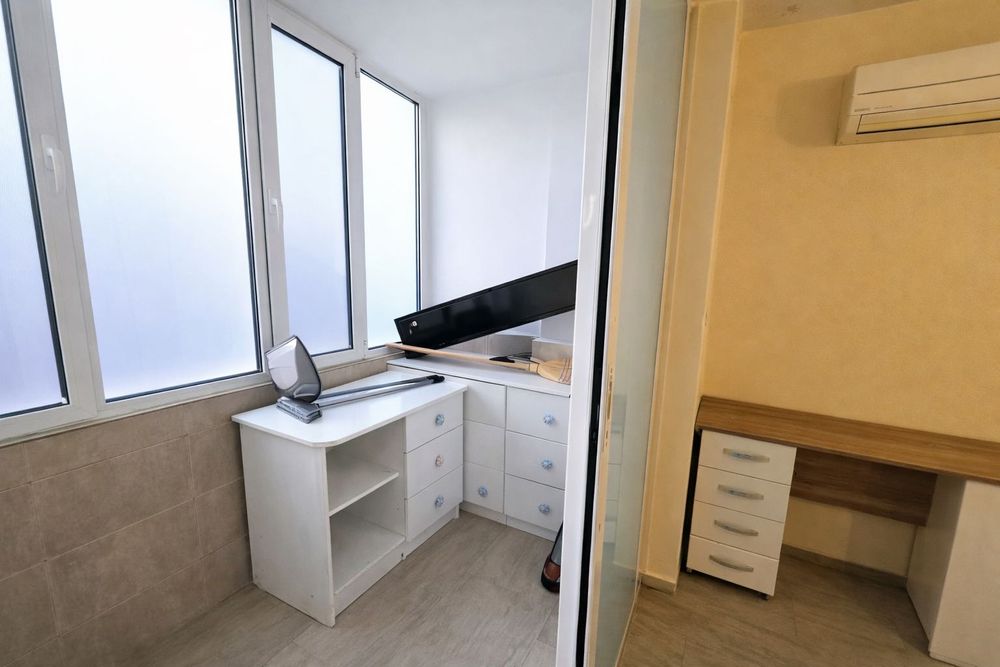 Луксозен тристаен апартамент под наем – 120 кв.м