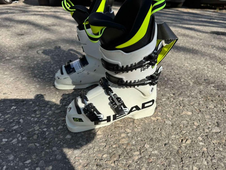 Ски обувки състезателни