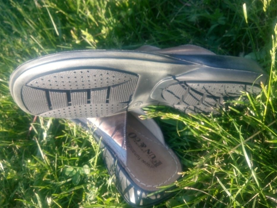 Papuci slapi piele naturala