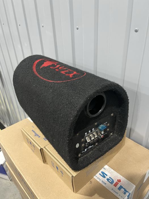 Сабвуфер активный