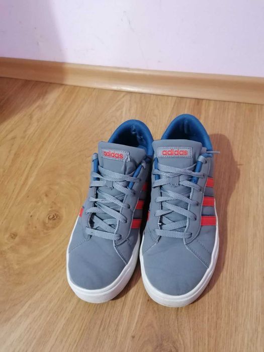 Спортни кецове Adidas