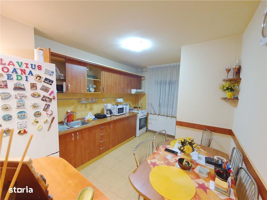 Soarelui - 3 Cam - 2 Bai - Spatios -  Centrala Proprie - Etaj Intermed
