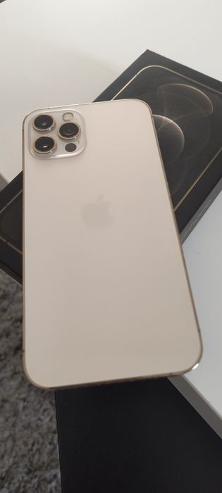 Vând iPhone 12 pro gold