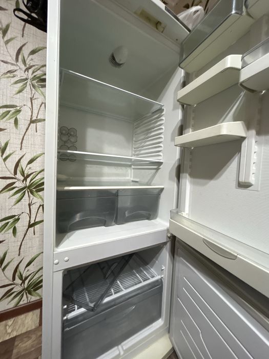 Продам холодильник атлант