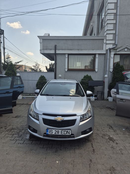 Vând Chevrolet cruze 2012 automat 2.0 diesel