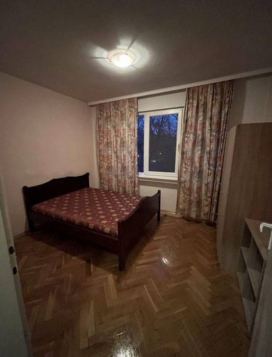 Дава се под наем Тристаен апартамент в Пловдив, Център - 90 кв.м за 382.5 € - Снимка #4