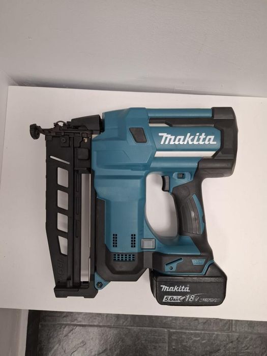 Makita DBN600Z pistol impuscat cuie cu acumulator 18V -P-