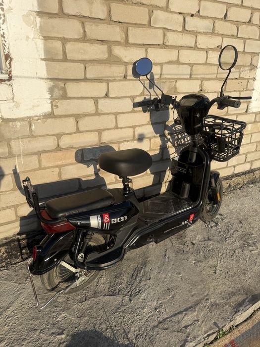 Хороший электрический мопед