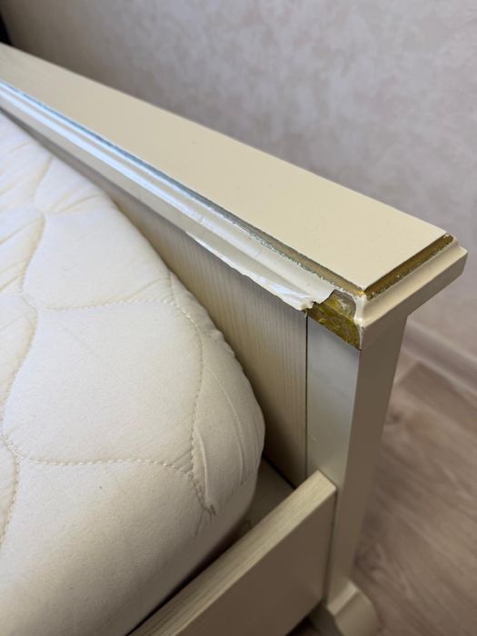 Продам спальный гарнитур