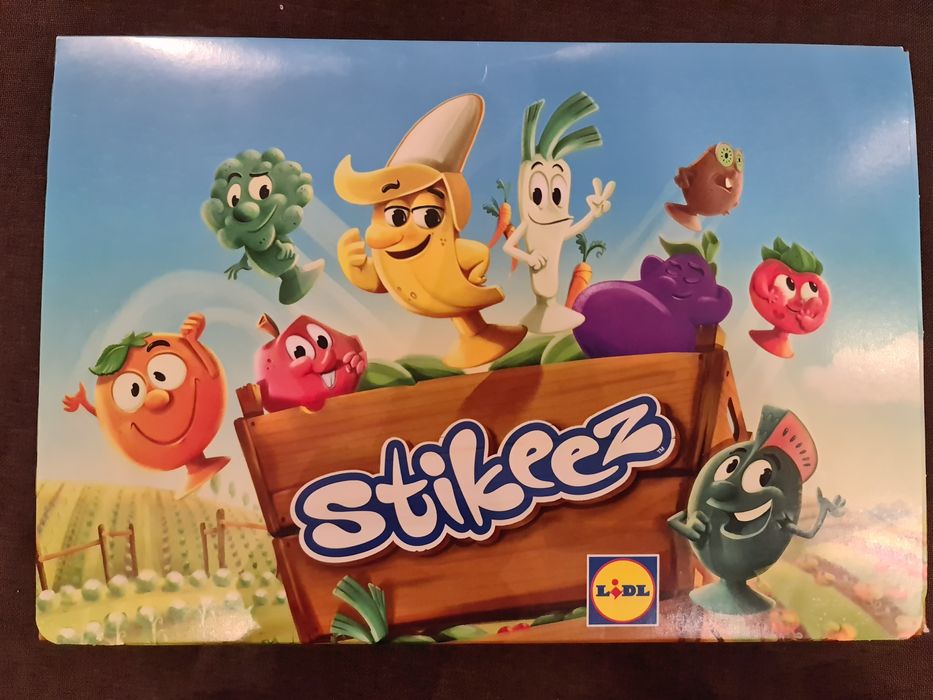 Stikeez 3 броя недовършени