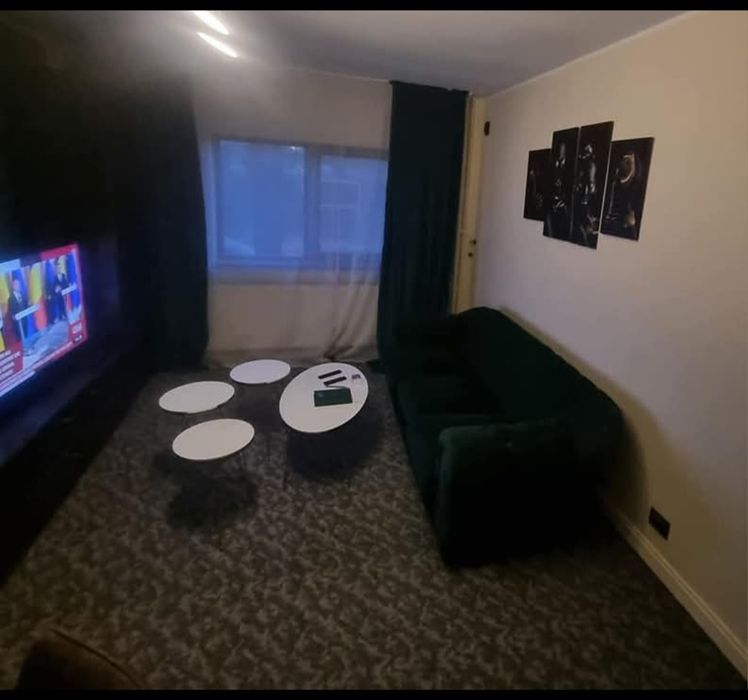 Vand  ap.2 camere decomandat renovat in Canta