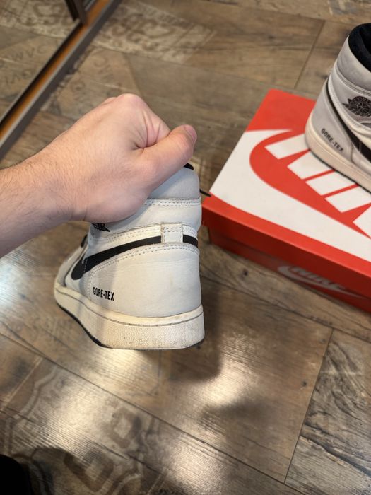 Jordan 1 gore-tex 42.5