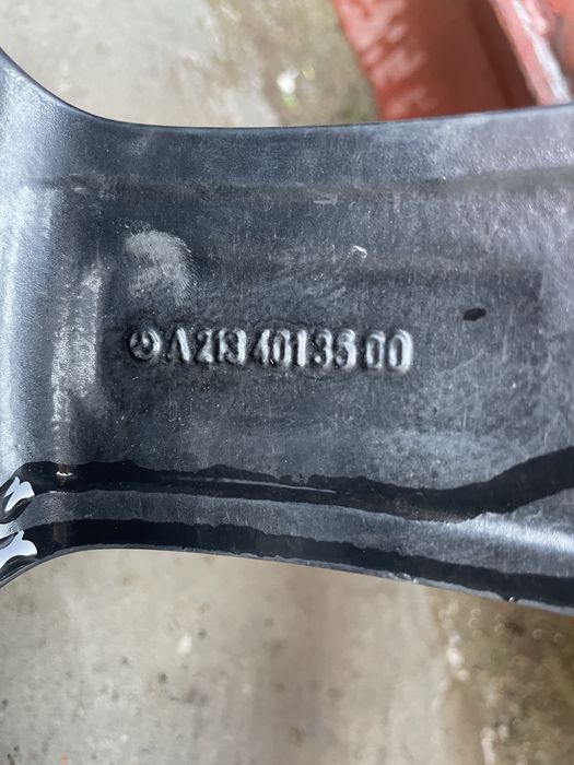 Диски с резиной Mercedes E 213