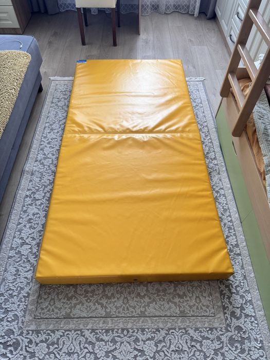 Продам мат спортивный