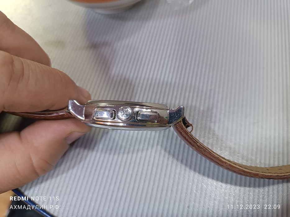 Наручные мужские часы