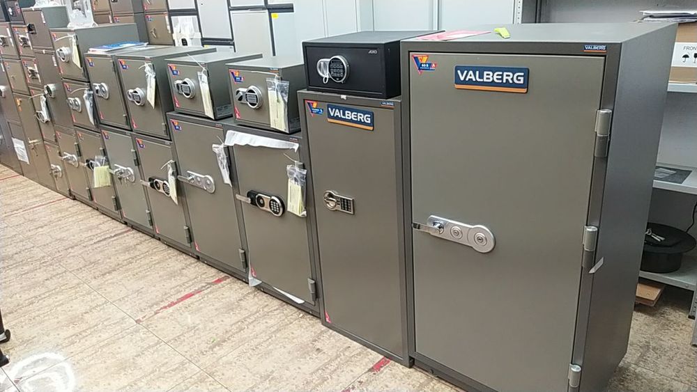 Огнестойкий сейф Valberg FRS-30.KL