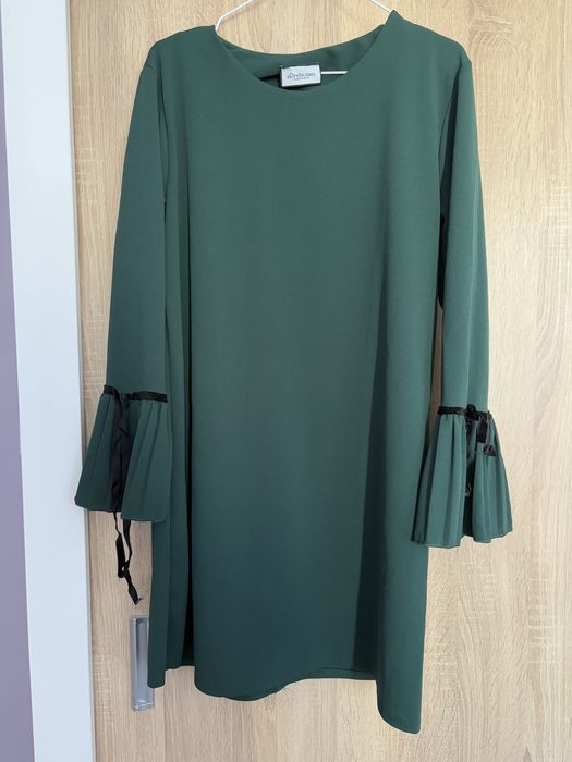 Дамски рокли. Повече в описанието.