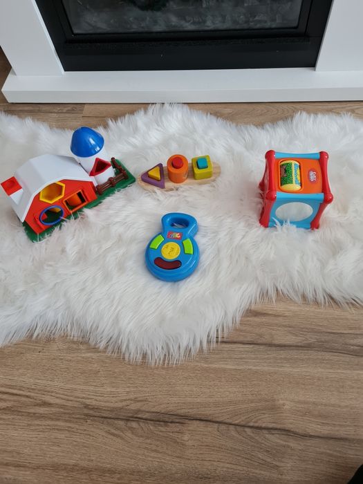 Lot jucării bebe
