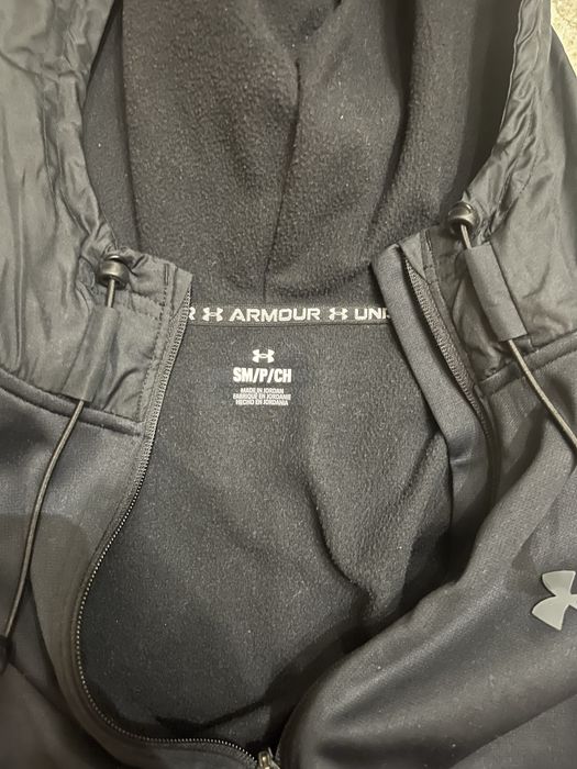 Under Armour суичър