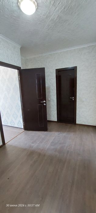 Сотилади! 14- мкр, 5-уйда 2 хонали квартира сотилади