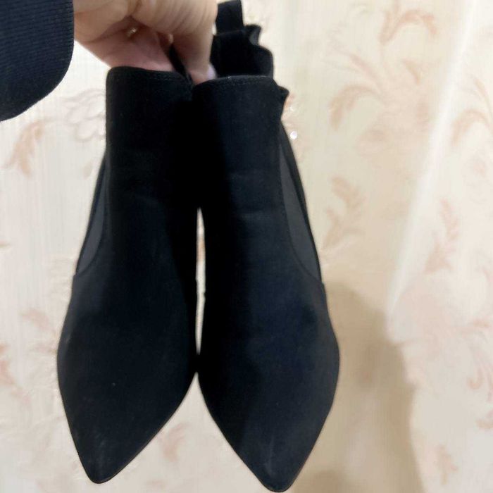 женские полусапожки 36-37 размер