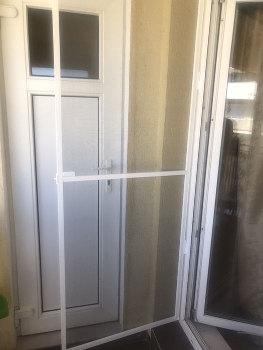 Plase contra insectelor