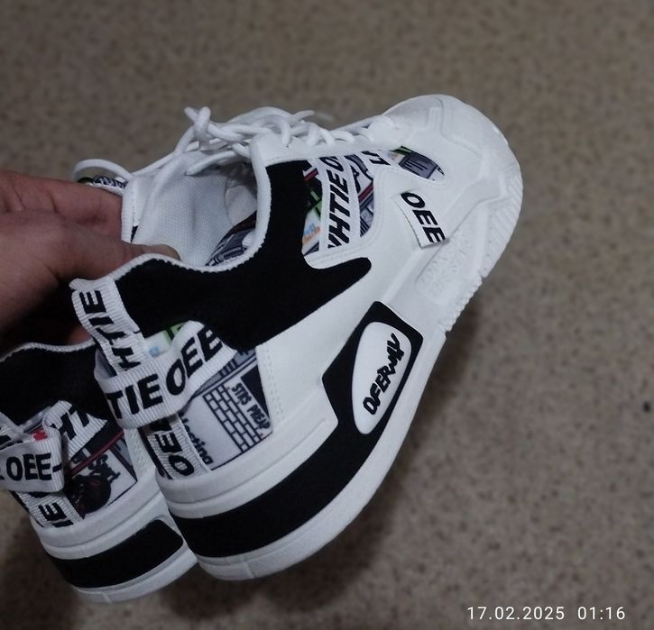 Мужские Кроссовки Беллый Размер 45 Size45
