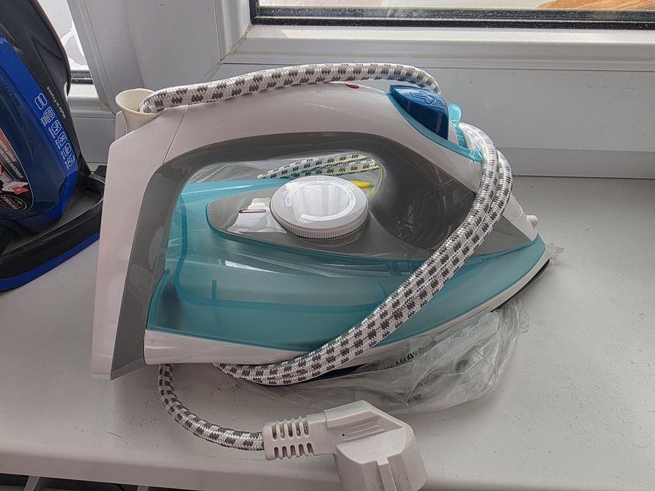 Утюг Weber EC 2096