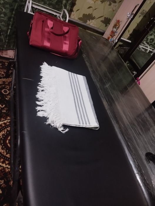 Продам кушетки 3 штуки