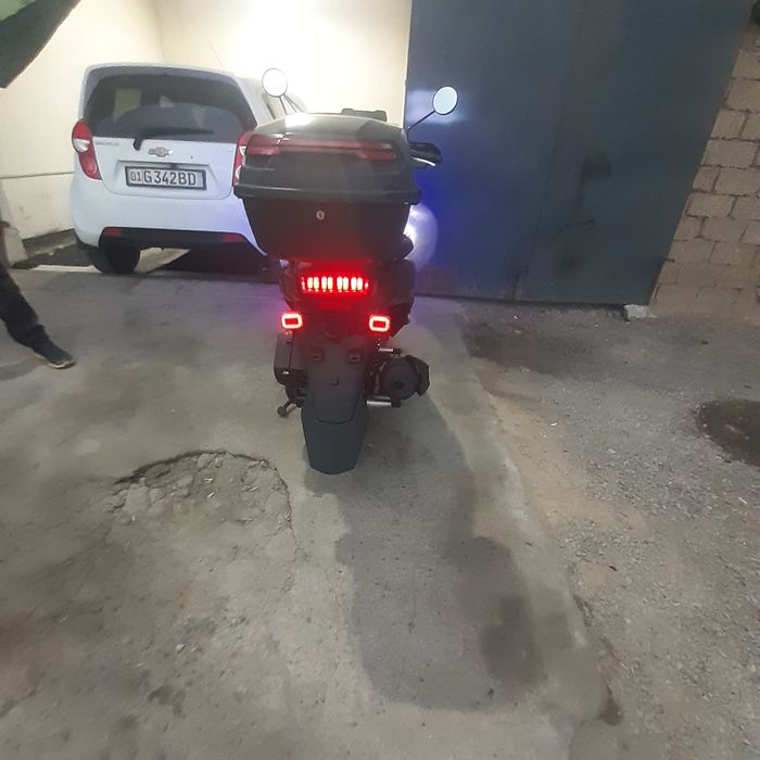 Skuter tank 1.500 km