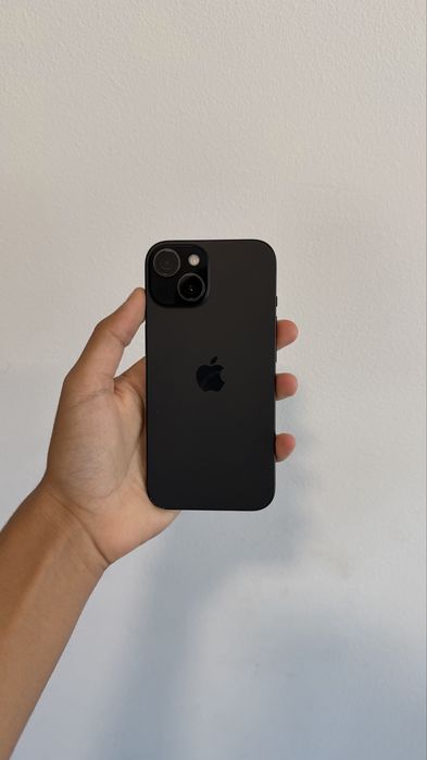 Iphone 15 negru