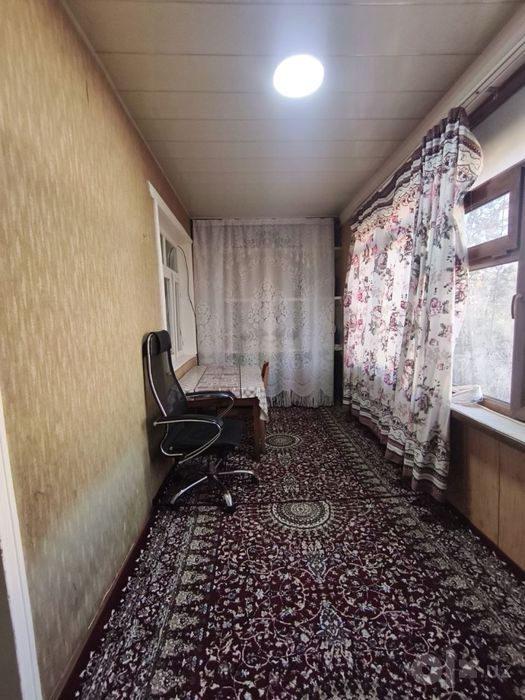 4 каватли домнинг 3 каватида 3 хонали квартира ижарага берилади