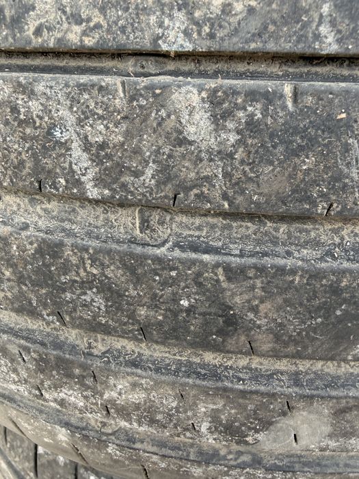 Vand 2 cauciucuri Yokohama 285/40/R22