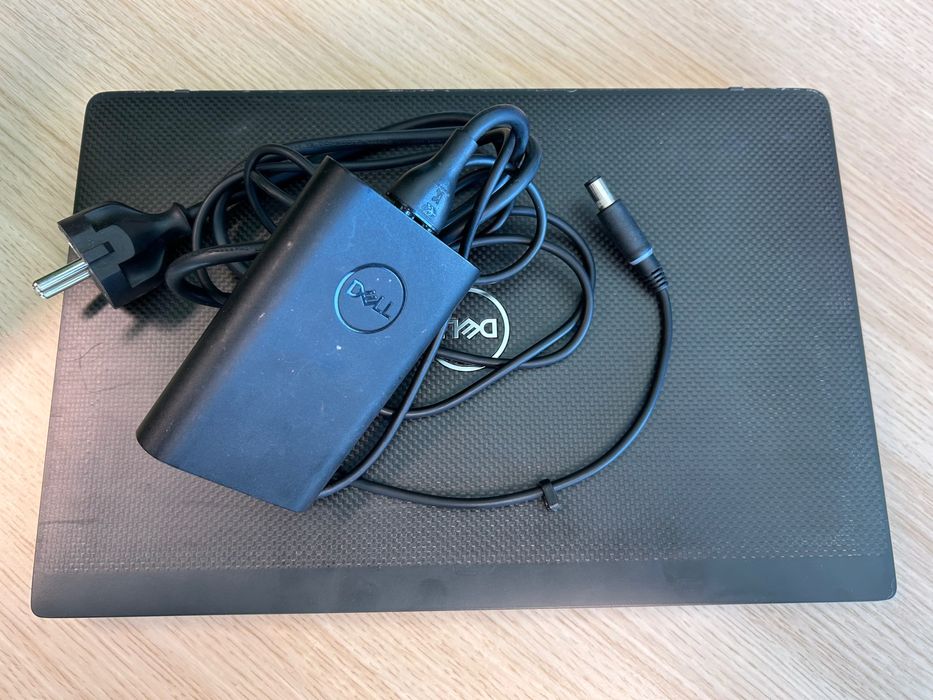 Vand Laptop Dell Latitude 7400 (Intel i5, 16GB RAM) functional