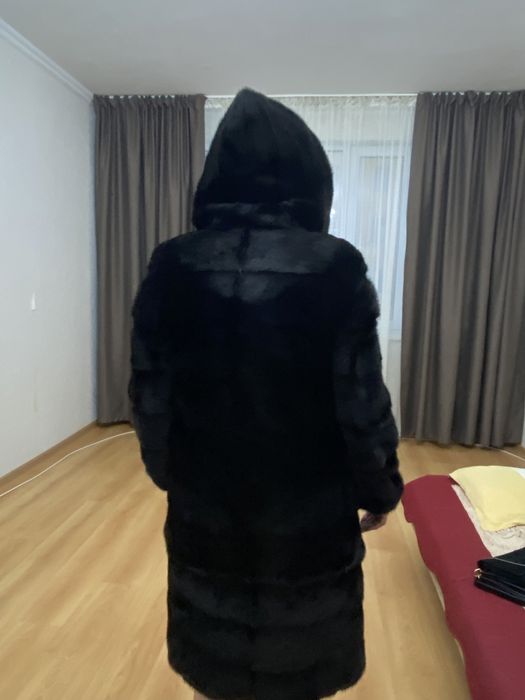 Продам норковую шубу
