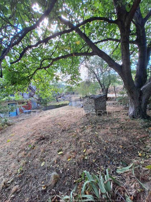 Двуетажна къща, Куклен