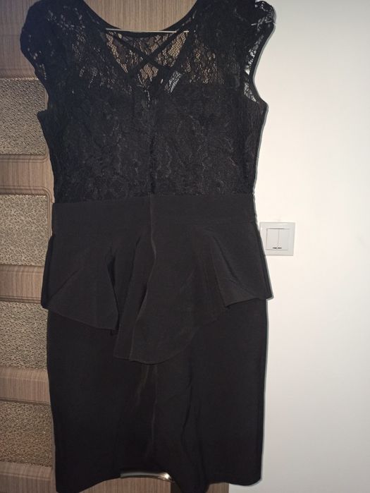 Rochie neagra eleganta